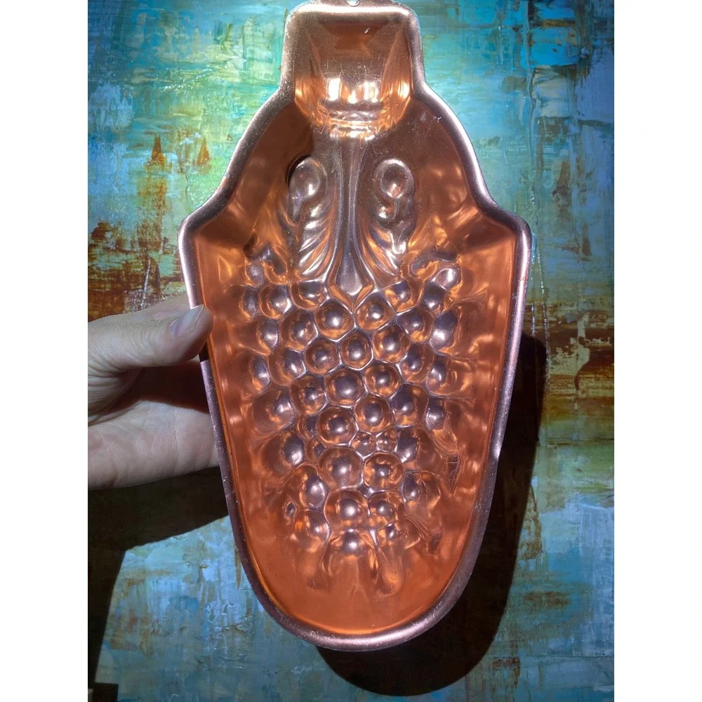 Vintage Copper Grape Cluster Gelatin Cake Mold Wall Hanging Kitchen Decor